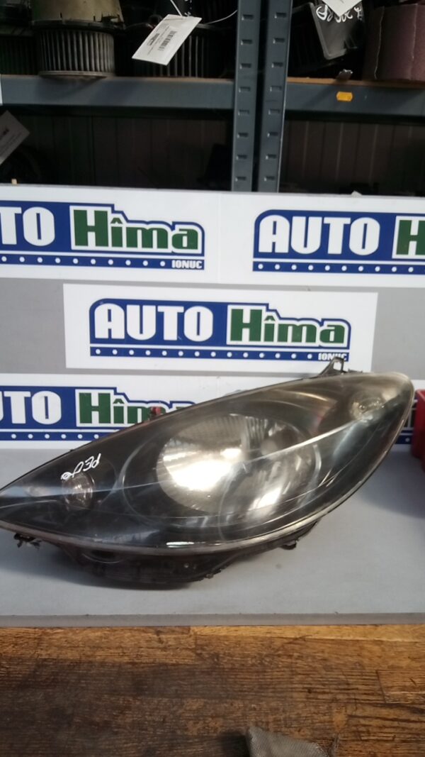 Far stanga 9644999680 PEUGEOT 1007 2004-2009