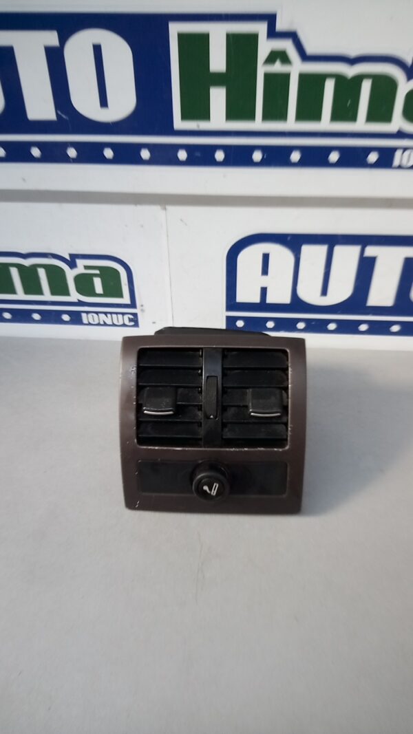 Grila aer spate centrala cu bricheta 4B0819203  Audi A6 4B (C5)  1997-2004