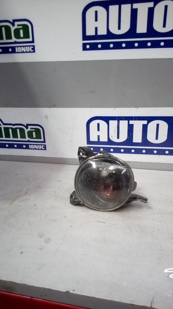Proiector ceata dreapta 81210-0F010 Toyota Corolla (_E15_)  2006-2014