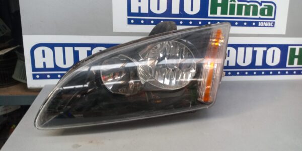 Far stanga fara cod Ford Focus 2  2004-2010