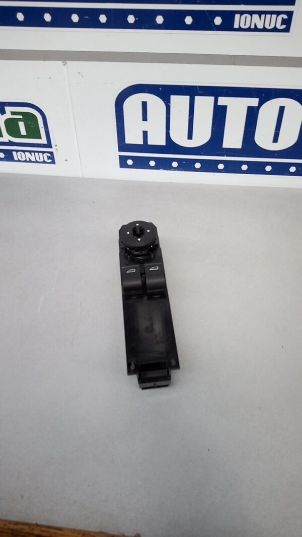 Butoane geamuri sofer DT1T-14A132-GB Ford Focus 3  2011-2018