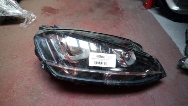 Far dreapta bixenon 5g1941032 Volkswagen Golf 7  2012-2020