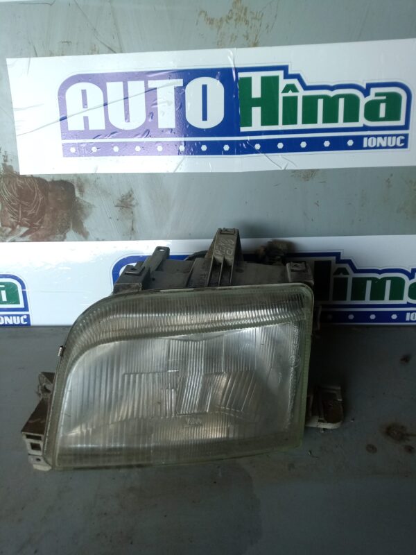 Far stanga fara cod  Renault Clio 1  1990-1998