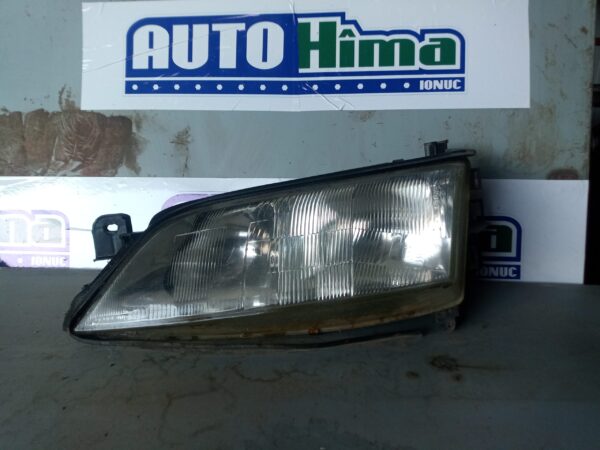 Far stanga lipsa cod Opel Vectra B  1995-2002