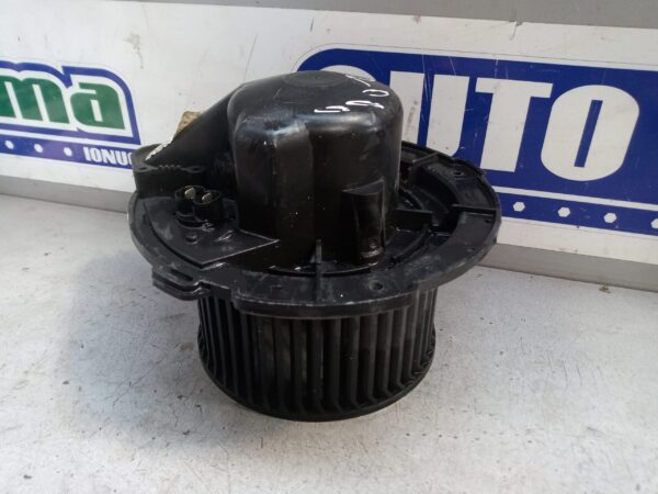 Ventilator habitaclu 8D2820021(volan dreapta) Audi A4 B5  1994-2001