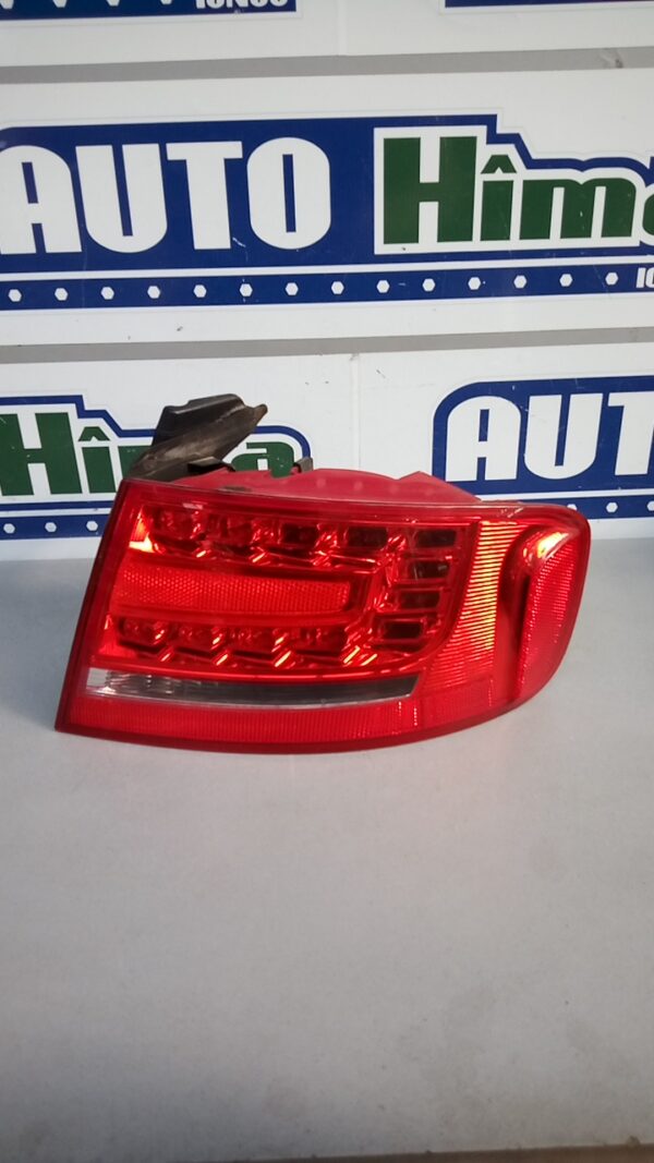 Stop dreapta cu LED 8K5945096K Audi A4 B8  2008-2016