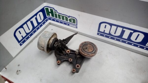 Suport pompa servodirectie 074199207B / 2.4D(Fier) Volkswagen T4  1990-2004