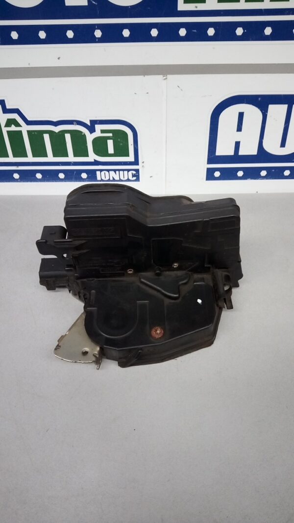 Broasca usa stanga fata 7169241 BMW Seria 7 E65  2001-2008