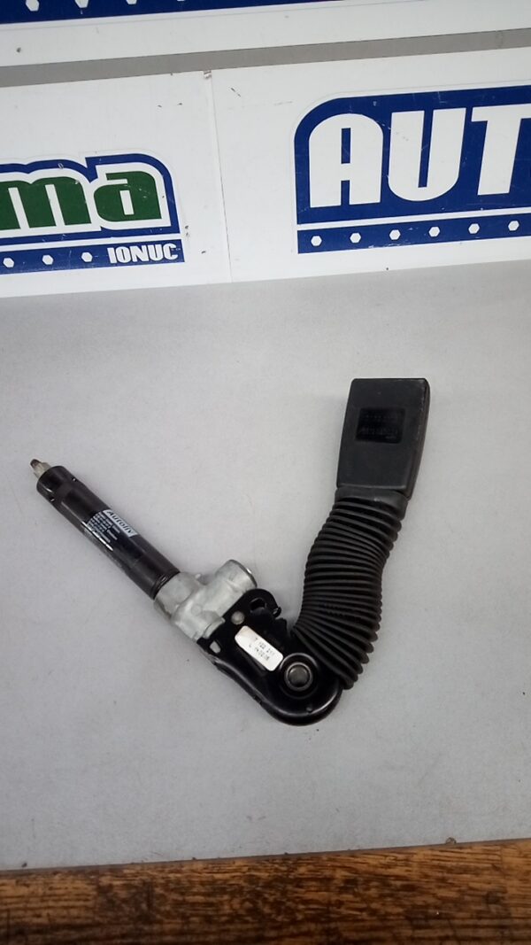 Capsa centura dreapta fata 561273502A BMW Seria 7 E65 2001-2008