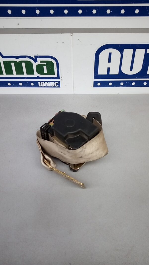 Centura de siguranta mijloc spate 7037830  BMW Seria 7 E65  2001-2008