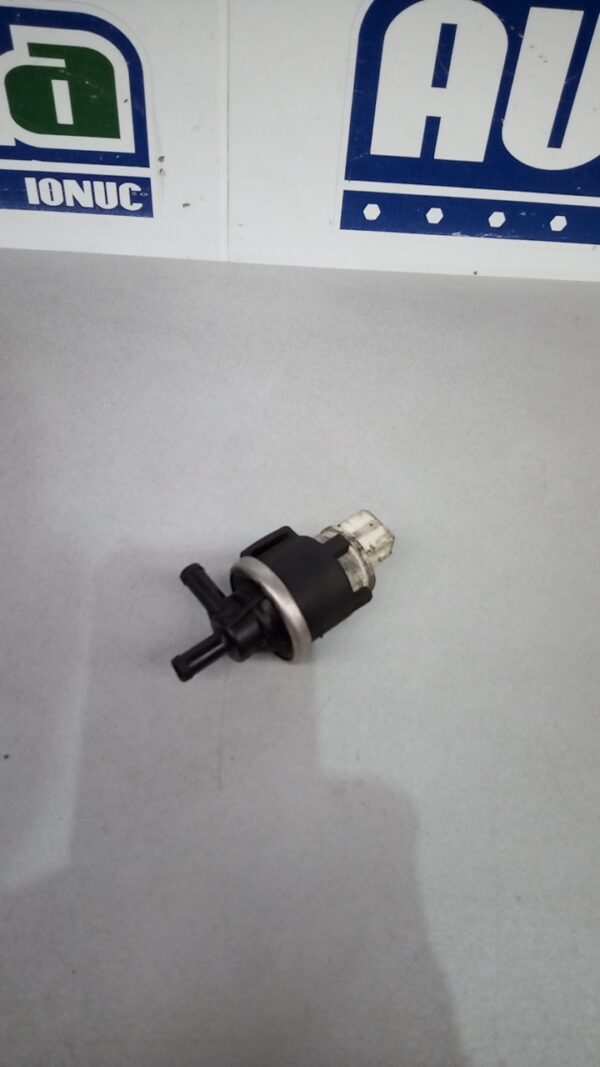 Supapa vacuum 048133517A 7.21966.03 Audi 80  1966-1996