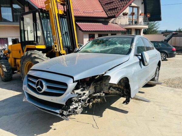 DEZMEMBRARI MERCEDES-BENZ C-CLASS W205 AN 2015 MOTOR 2.2 CDI EURO 6