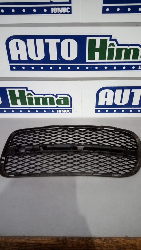 Grila bara fata stanga fara cod Volkswagen Touareg 7L  2002-2010