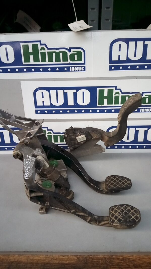 Pedalier 8D1721117K 8D1721316G 8D1721523F Volkswagen PASSAT B5.5  2000-2005