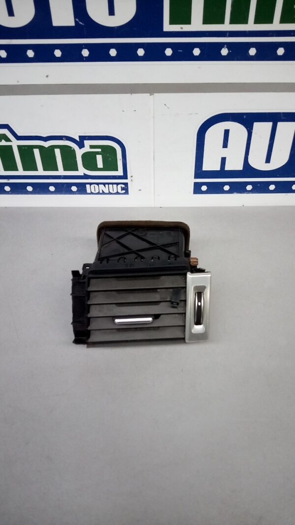 Grila aer bord dreapta BJ32018B08BB Land Rover Range Rover Evoque 1 L538  2011-2018