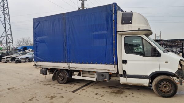 DEZMEMBRARI RENAULT MASTER, AN 2009, motor 2.5 DCI