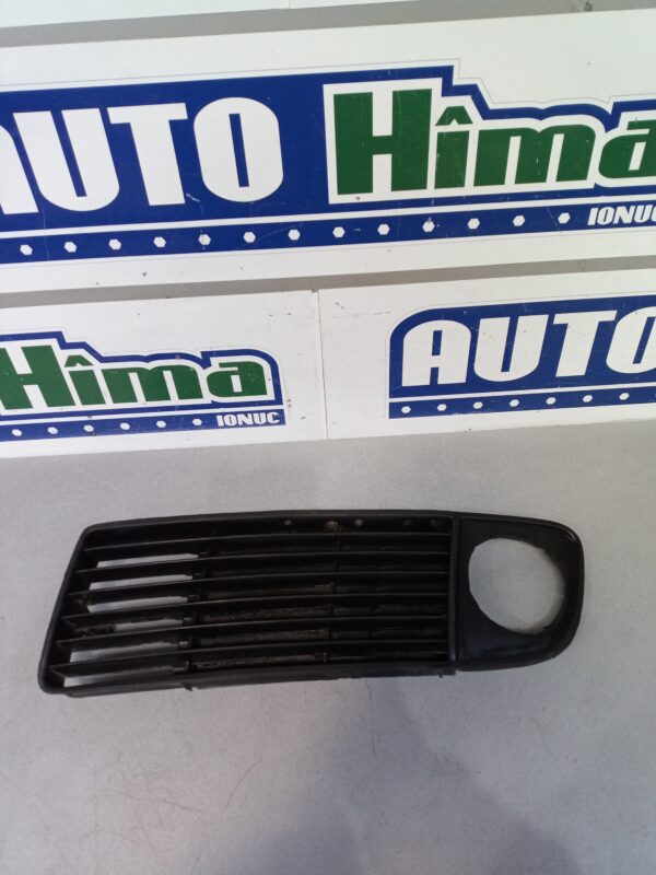 Grila proiector ceata stanga AD99013 Audi A6 4B (C5)  1997-2004