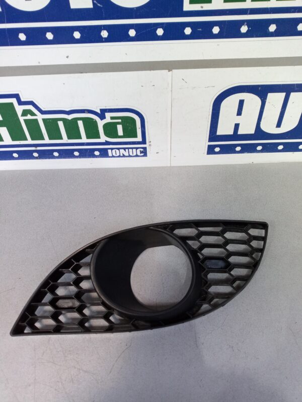 Grila proiector ceata stanga fara cod BMW Seria 5 E60  2004-2010