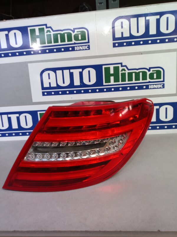 Stop dreapta cu LED 2048205864 (Facelift) Mercedes-Benz C-Class W204 2007-2015