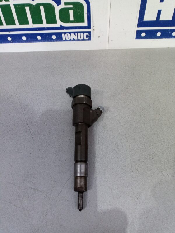 Injector 7700111014 0445110021 1.9 DTI Opel Vivaro A  2001-2014