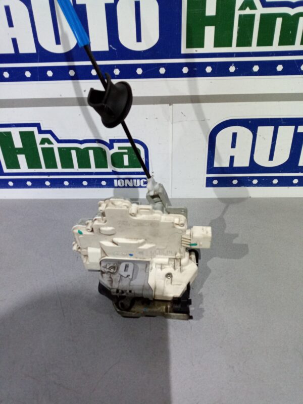 Broasca usa dreapta fata 8J1837016A Audi A4 B8 2008-2016