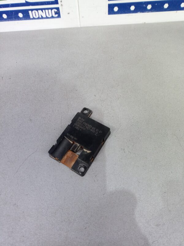 Amplificator antena 8450 8387422-03 Land Rover
