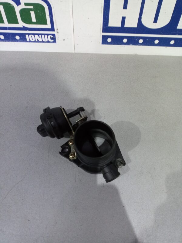 Clapeta acceleratie fara cod 1.9 DCI Renault Megane 2  2002-2009