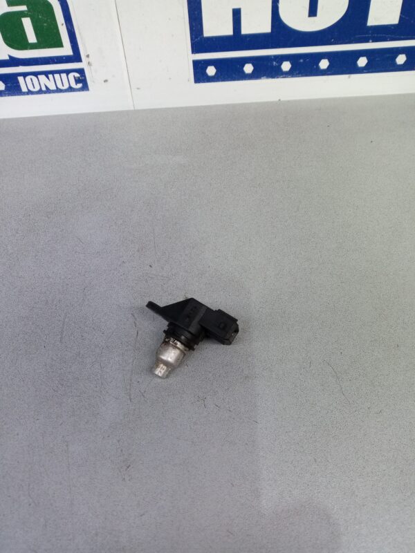 Senzor ax cu came 8200038472 1.9 DCI Renault Laguna 2  2001-2007