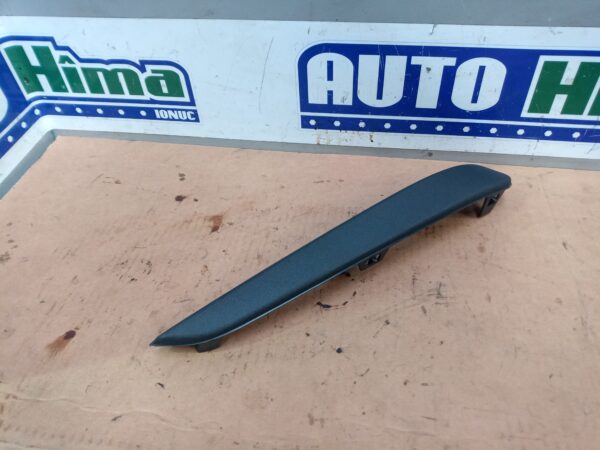 Bandou bara fata dreapta QWP 6817252(Piesa noua   Producator) Opel Astra H  2004-2014