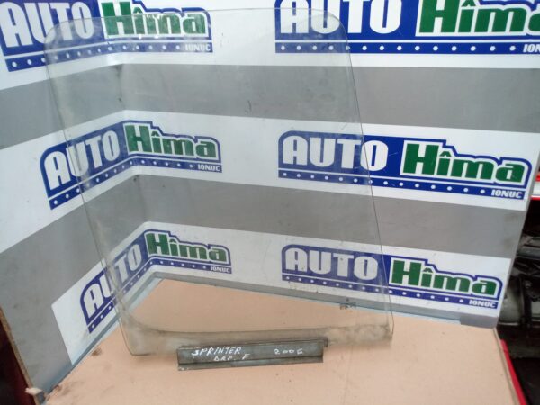 Geam usa fata dreapta fara cod  Mercedes-Benz Sprinter 1  1995-2006