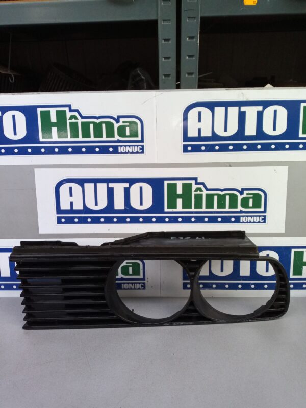 Rama far stanga 1876091 BMW Seria 3 E30 1982-1992