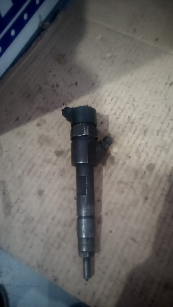 Injector 0445110146 8200238528 1.9 DCI Renault Laguna 2  2001-2007