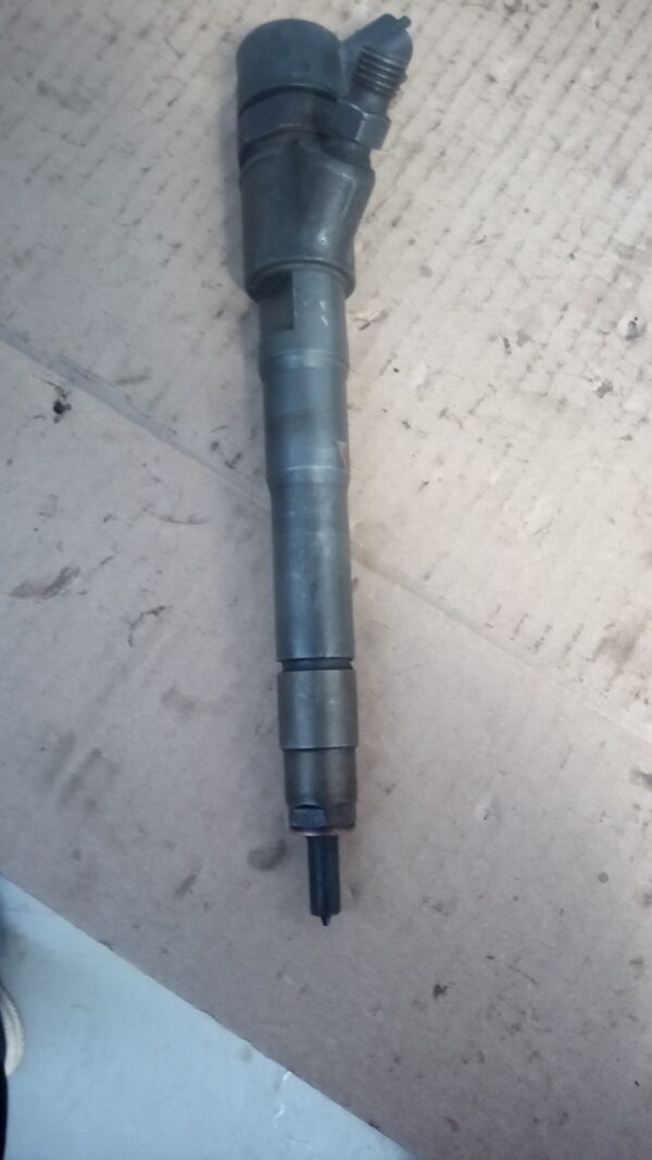 Injector 0445110418 504389548 2.3 D Iveco Daily MK4  2006-2011 2.3 D