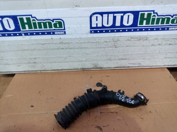 Furtun aspirare aer motor 8200519077 / 1.2 TCE  Renault Clio 3  2005-2012