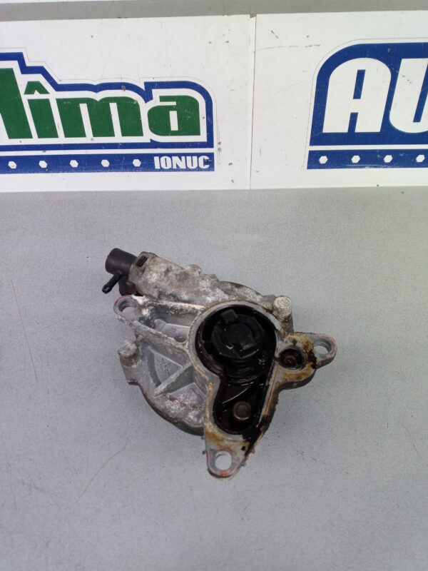 Pompa vacuum 8200881338 2.0 DCI Renault Trafic 2 2001-2014