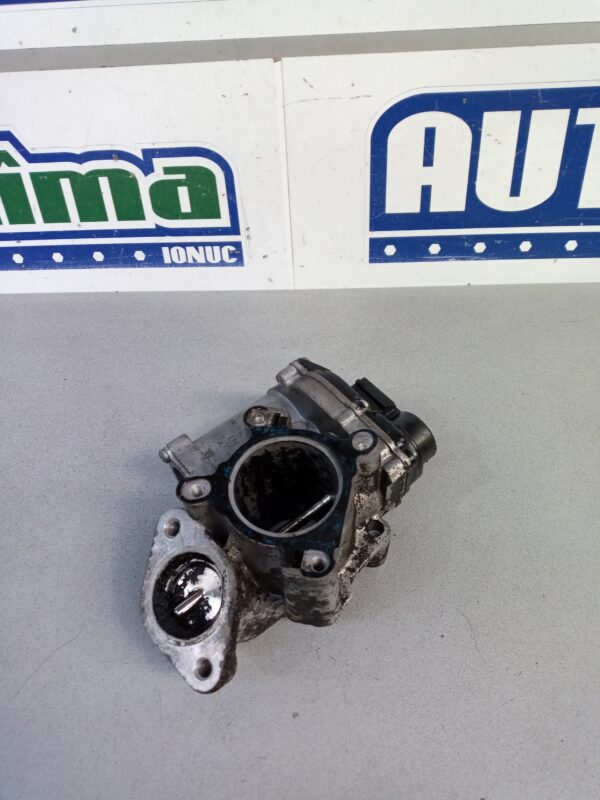 Supapa EGR H8200327011 8200693739 A2C53179081 2.0 DCI Renault Trafic 2  2001-2014