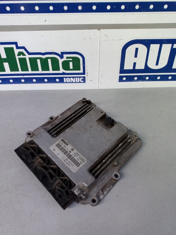 Calculator motor 237102747R 0281030973 1.5 DCI Renault Clio 4 2012-2019