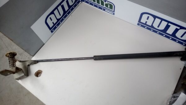 Amortizor capota 8460230200N Iveco Daily MK4  2006-2011