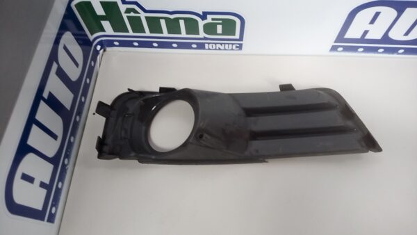 Grila proiector dreapta fata 3M51R19952AD Ford Focus 3  2011-2018