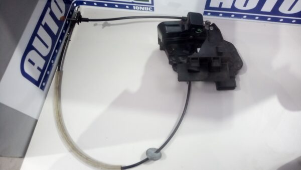 Broasca usa fata stanga 3M5AR21813CJ Ford Focus 2  2004-2010