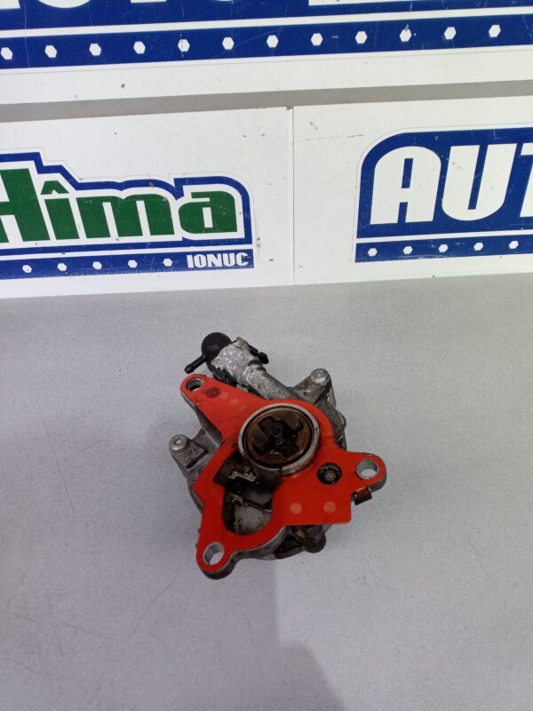 Pompa vacuum 8200796080 2.0 DCI Renault Trafic 2  2001-2014