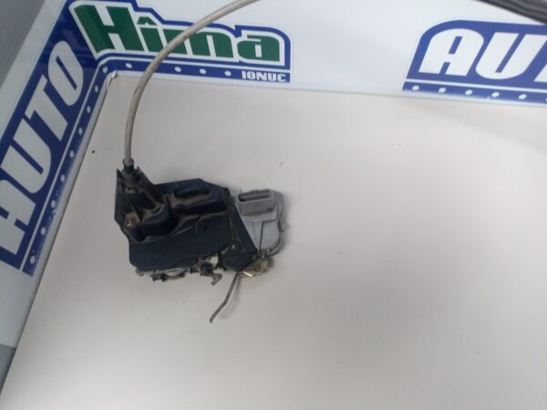 Broasca usa stanga fata fara cod  PEUGEOT 307  2001-2011