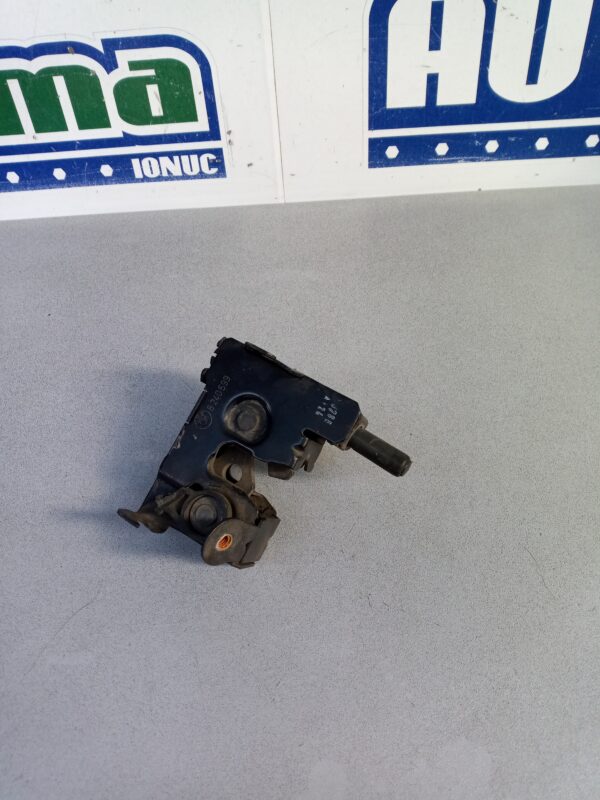 Broasca capota 8240599 BMW Seria 7 E65 2001-2008