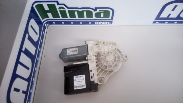 Motoras macara stanga fata 1K0959701K Volkswagen PASSAT B6  2005-2011