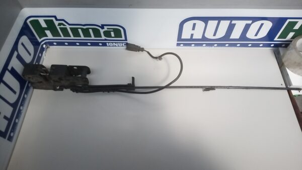 Broasca capota 3C2823509B Volkswagen PASSAT B6  2005-2011
