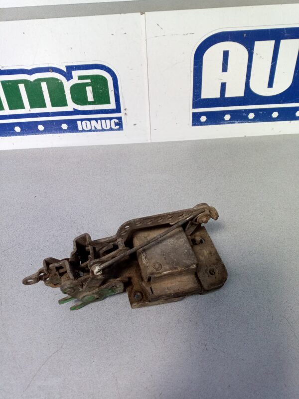 Broasca usa dreapta fata 701837016B Volkswagen T4  1990-2004