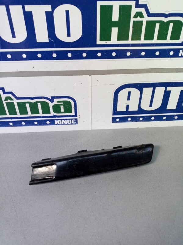 Bandou bara fata stanga 3C0807645A Volkswagen PASSAT B6 2005-2011