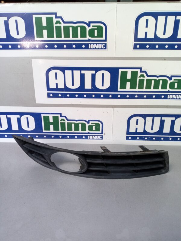Grila proiector ceata dreapta fara cod Volkswagen PASSAT B6  2005-2011