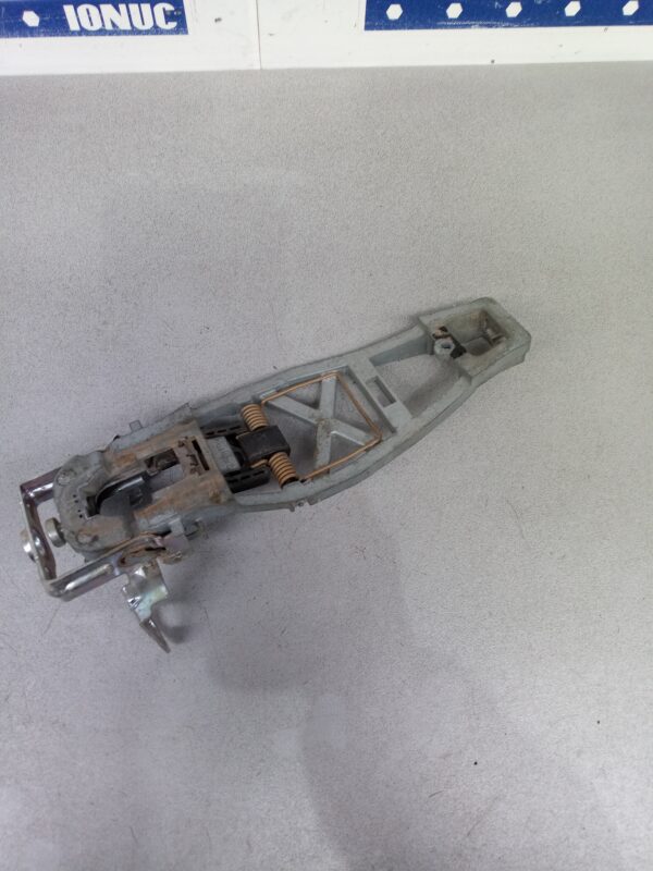 Maner usa dreapta fata 7H0837886C Volkswagen T5 2003-2015