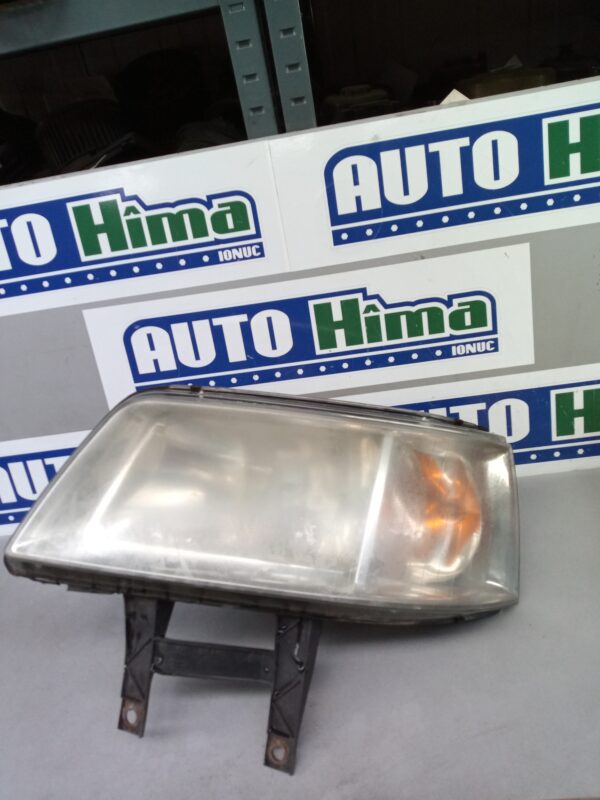 Far stanga 7H1941015N Volkswagen T5  2003-2015
